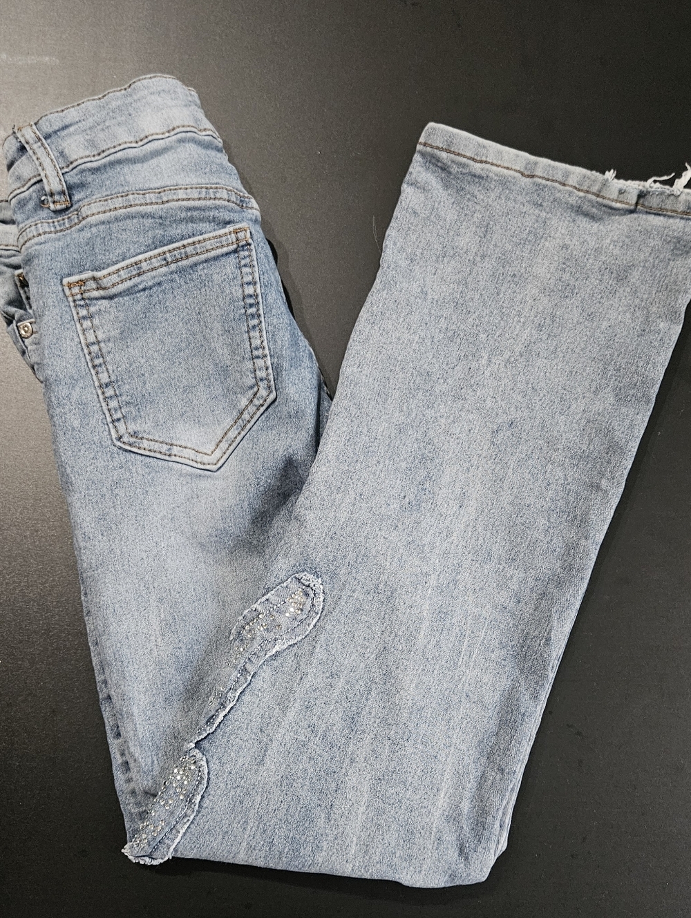 Light Blue Wide Leg Jeans Size 7/28 Rhinestone Bow Trendy Y2K 🔥.